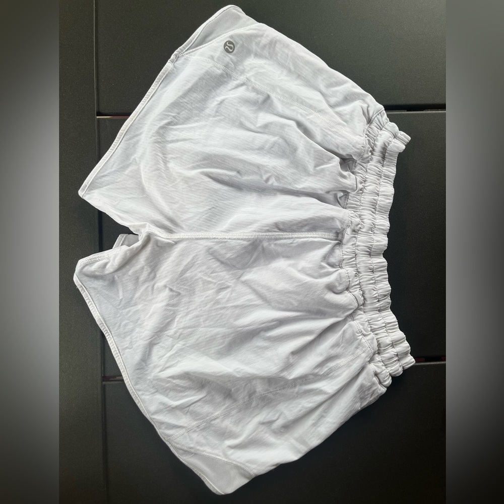 Lululemon Hotty Hot Low-Rise 4 in shorts. Size 8 in white.